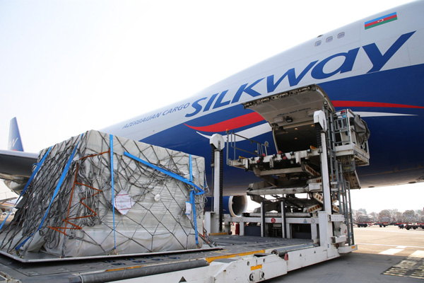 香港貨運物流業協會：關稅導致空運費用高于海運四至五成